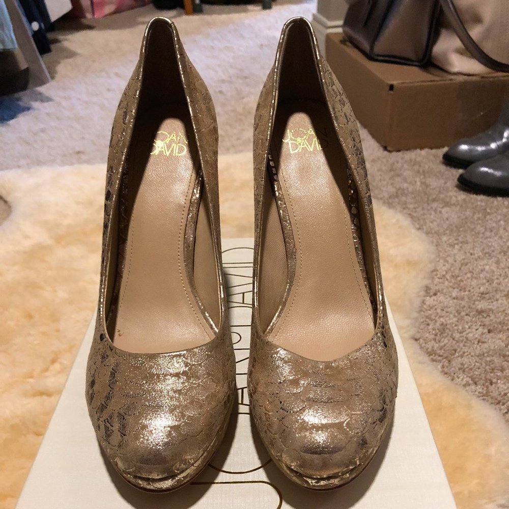 Joan & David Gold Snake Pattern Pumps